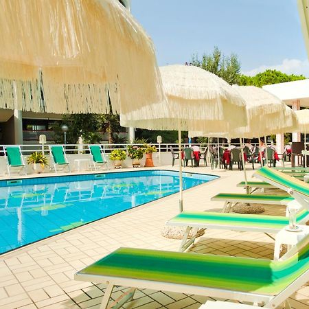 Hotel Gimm Bibione Kültér fotó
