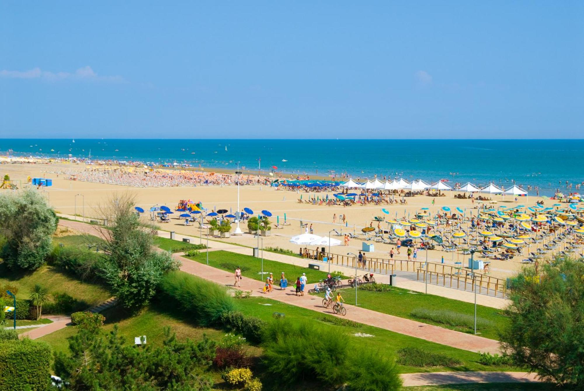 Hotel Gimm Bibione Kültér fotó