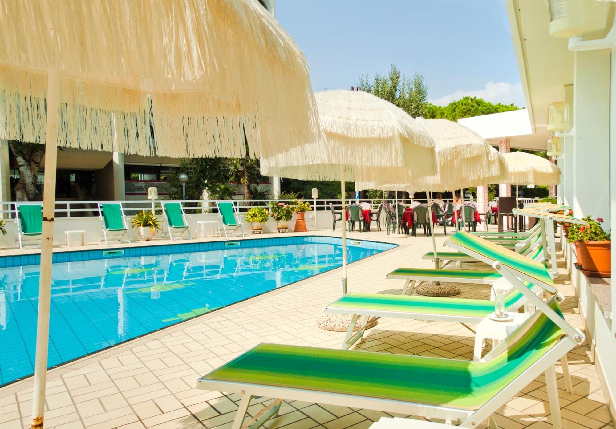 Hotel Gimm Bibione Kültér fotó