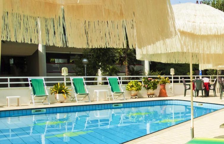 Hotel Gimm Bibione Kültér fotó